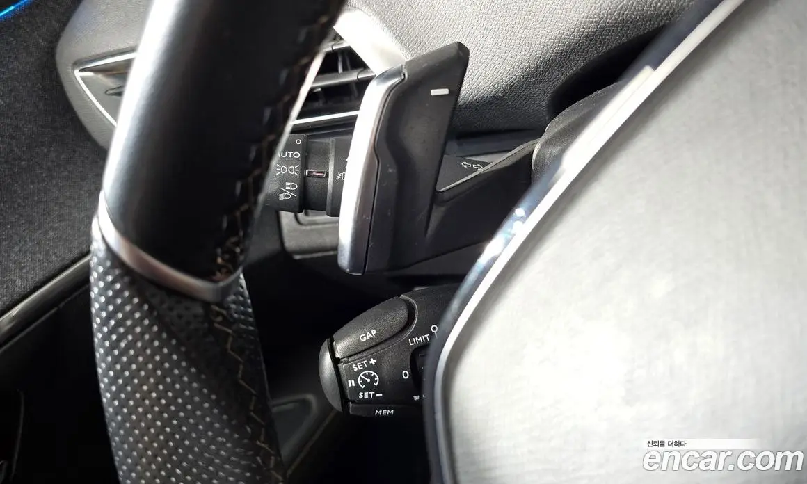 Peugeot 5008 2020 1.5 автомат (гидро), фото 17