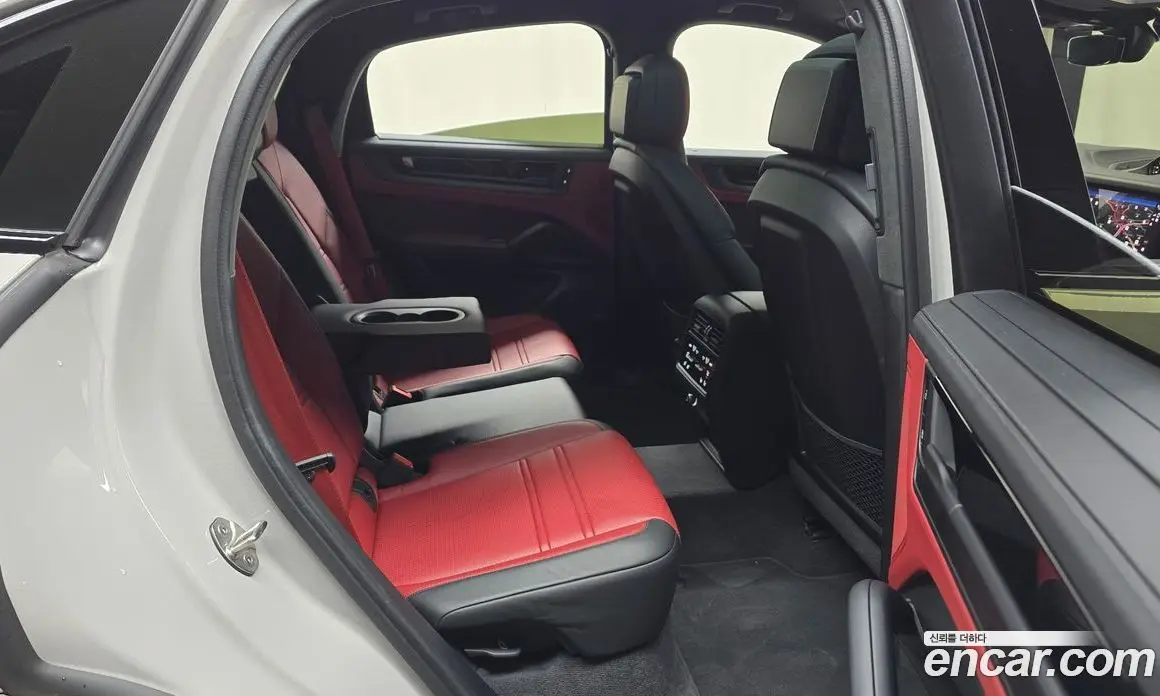 Porsche Cayenne 2025 4.0 автомат (гидро), фото 17