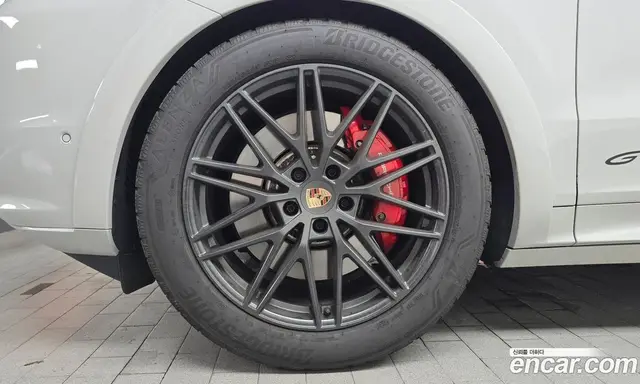 Porsche Cayenne 2025 4.0 автомат (гидро), миниатюра 5