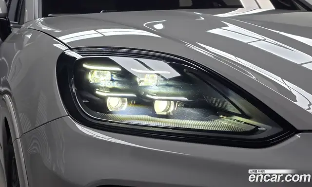 Porsche Cayenne 2025 4.0 автомат (гидро), миниатюра 8