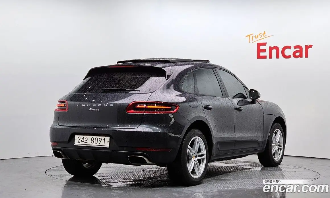 Porsche Macan 2018 2.0 автомат (гидро), фото 2 Porsche Macan 2018 2.0 автомат (гидро), фото 2