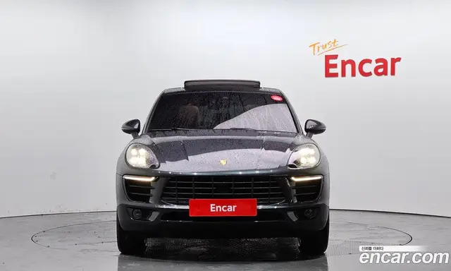 Porsche Macan 2018 2.0 автомат (гидро), миниатюра 3 Porsche Macan 2018 2.0 автомат (гидро), миниатюра 3