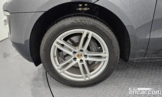 Porsche Macan 2018 2.0 автомат (гидро), миниатюра 5 Porsche Macan 2018 2.0 автомат (гидро), миниатюра 5