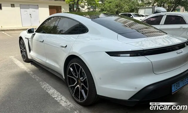 Porsche Taycan 2025 автомат (гидро), миниатюра 6 Porsche Taycan 2025 автомат (гидро), миниатюра 6
