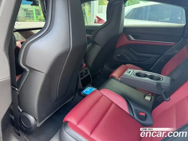 Porsche Taycan 2025 автомат (гидро), миниатюра 10 Porsche Taycan 2025 автомат (гидро), миниатюра 10