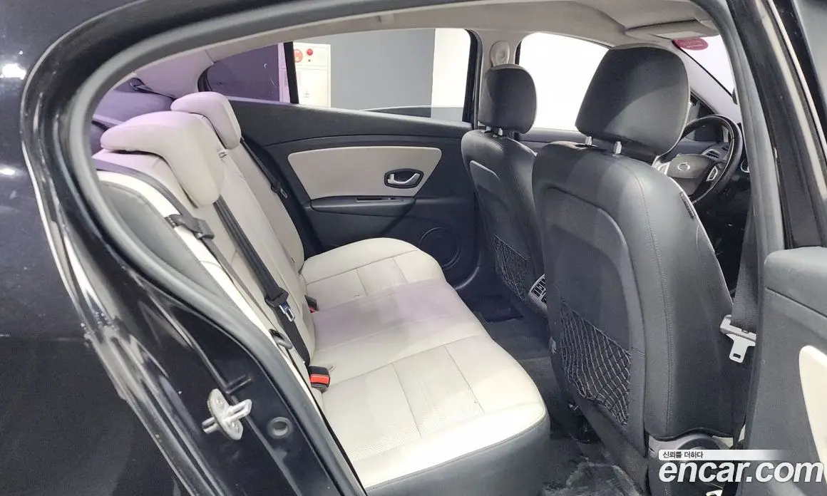 Renault (Samsung) SM3 2017 1.6 автомат (гидро), фото 12 Renault (Samsung) SM3 2017 1.6 автомат (гидро), фото 12