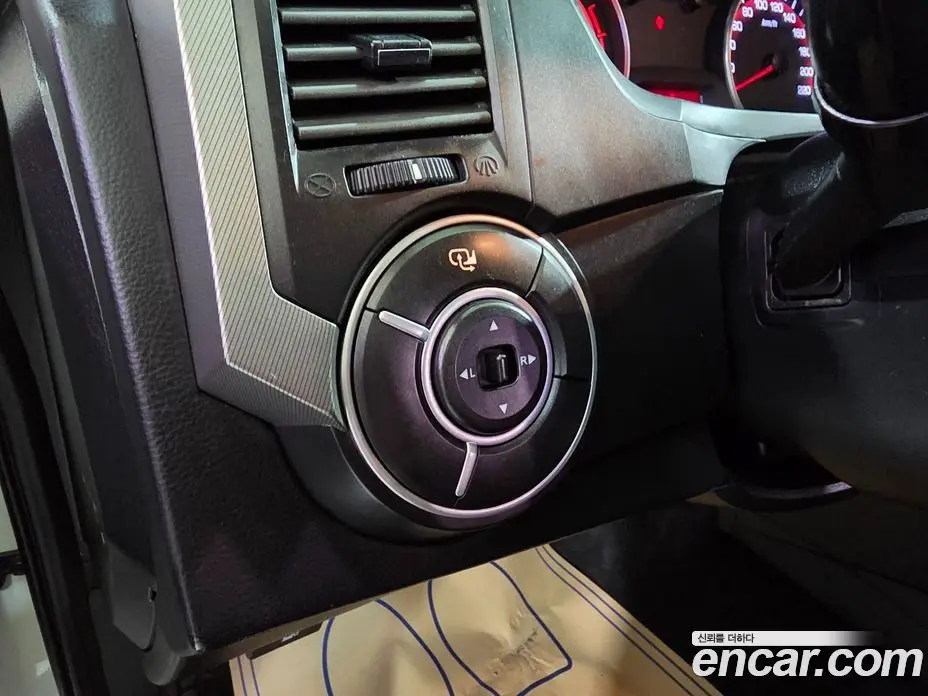 SsangYong Korando 2014 2.0 автомат (гидро), фото 12