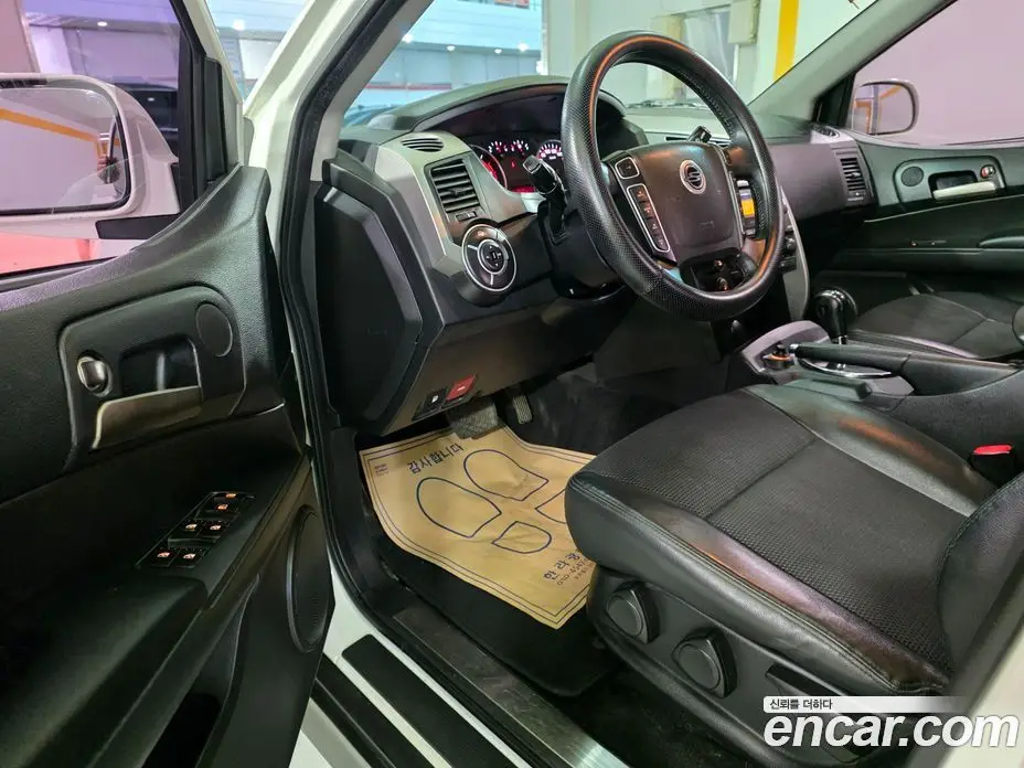 SsangYong Korando 2014 2.0 автомат (гидро), фото 16