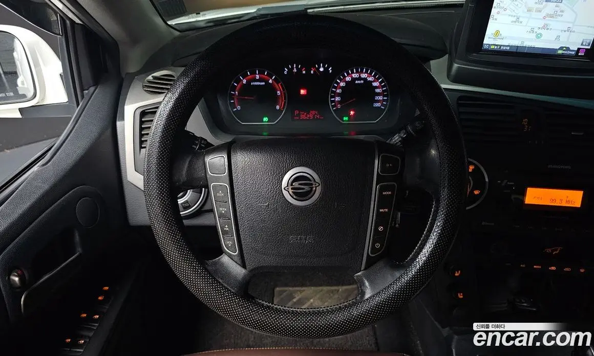 SsangYong Korando 2014 2.0 автомат (гидро), фото 13