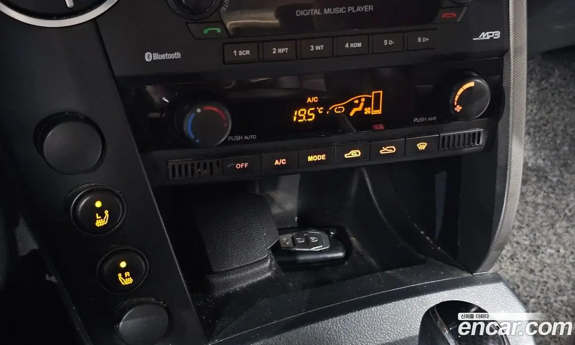 SsangYong Korando 2014 2.0 автомат (гидро), фото 17