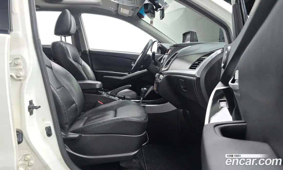SsangYong Korando 2015 2.0 автомат (гидро), фото 16