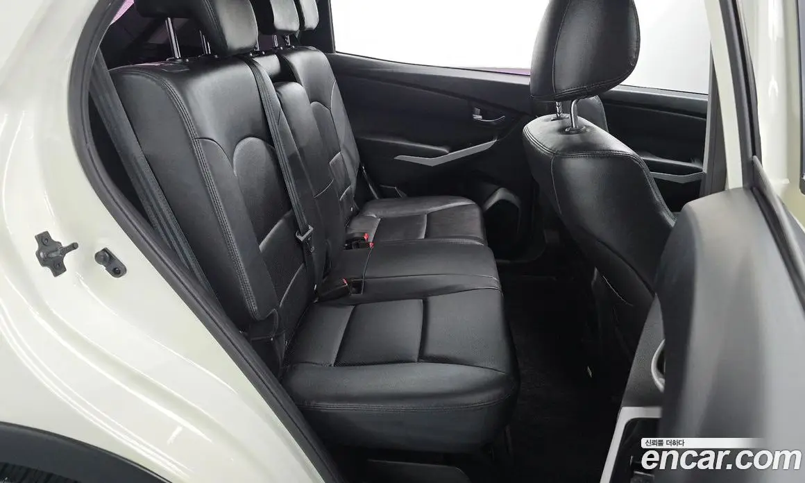SsangYong Korando 2015 2.0 автомат (гидро), фото 17