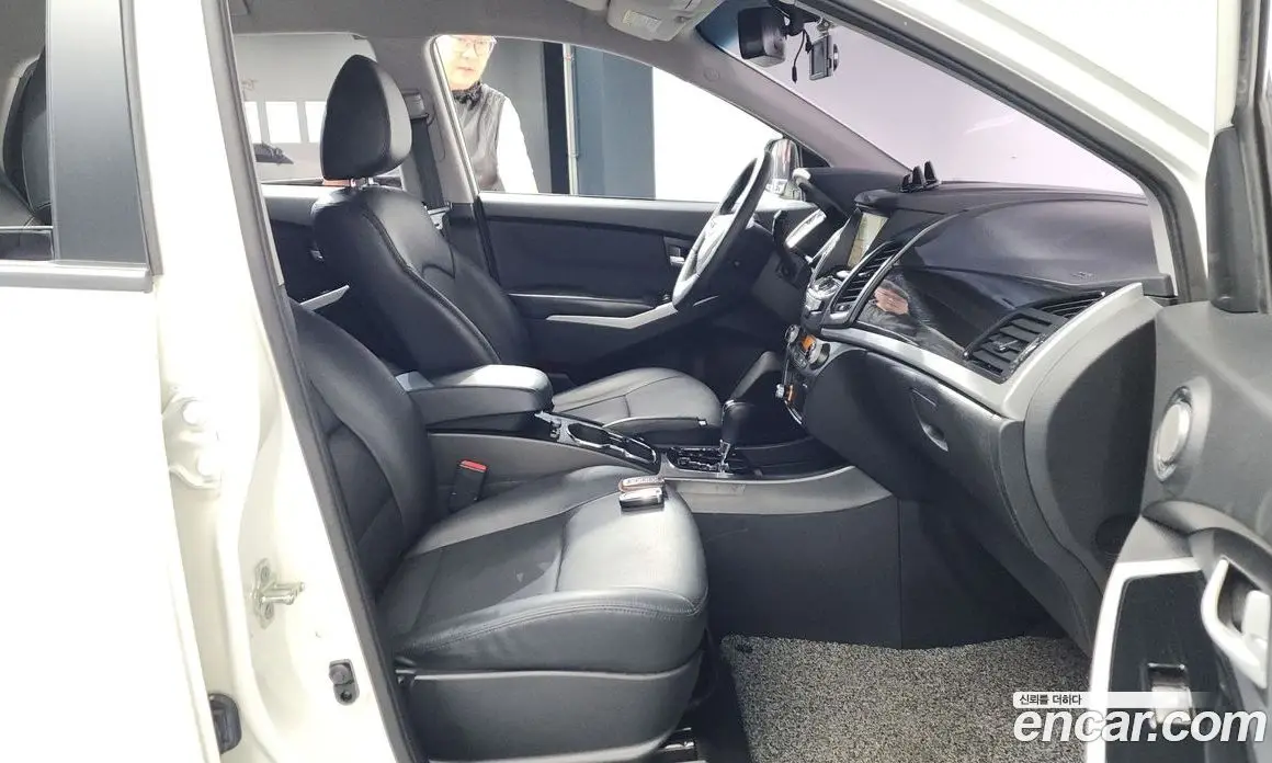 SsangYong Korando 2017 2.2 автомат (гидро), фото 16