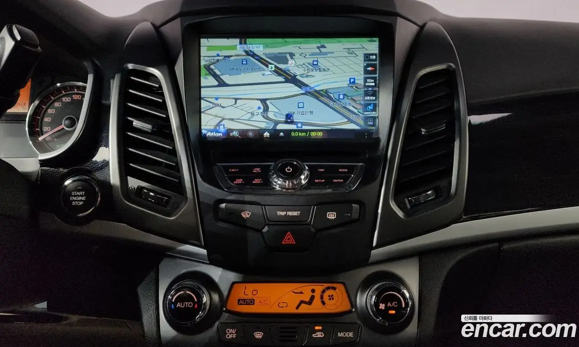 SsangYong Korando 2017 2.2 автомат (гидро), фото 18