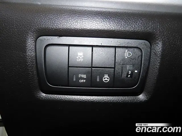 SsangYong Korando 2017 2.2 автомат (гидро), миниатюра 12