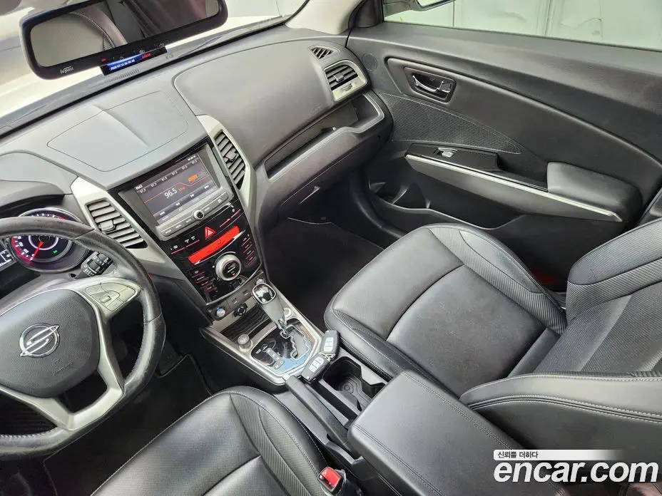 SsangYong TIBOLI 2015 1.6 автомат (гидро), фото 11