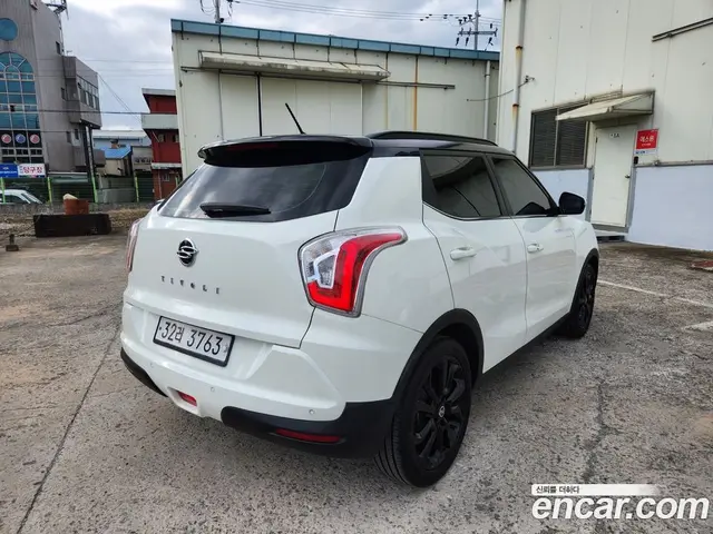 SsangYong TIBOLI 2015 1.6 автомат (гидро), миниатюра 5