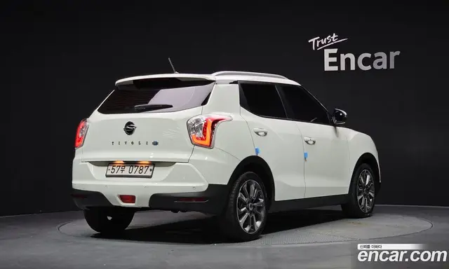 SsangYong TIBOLI 2015 1.6 автомат (гидро), миниатюра 2