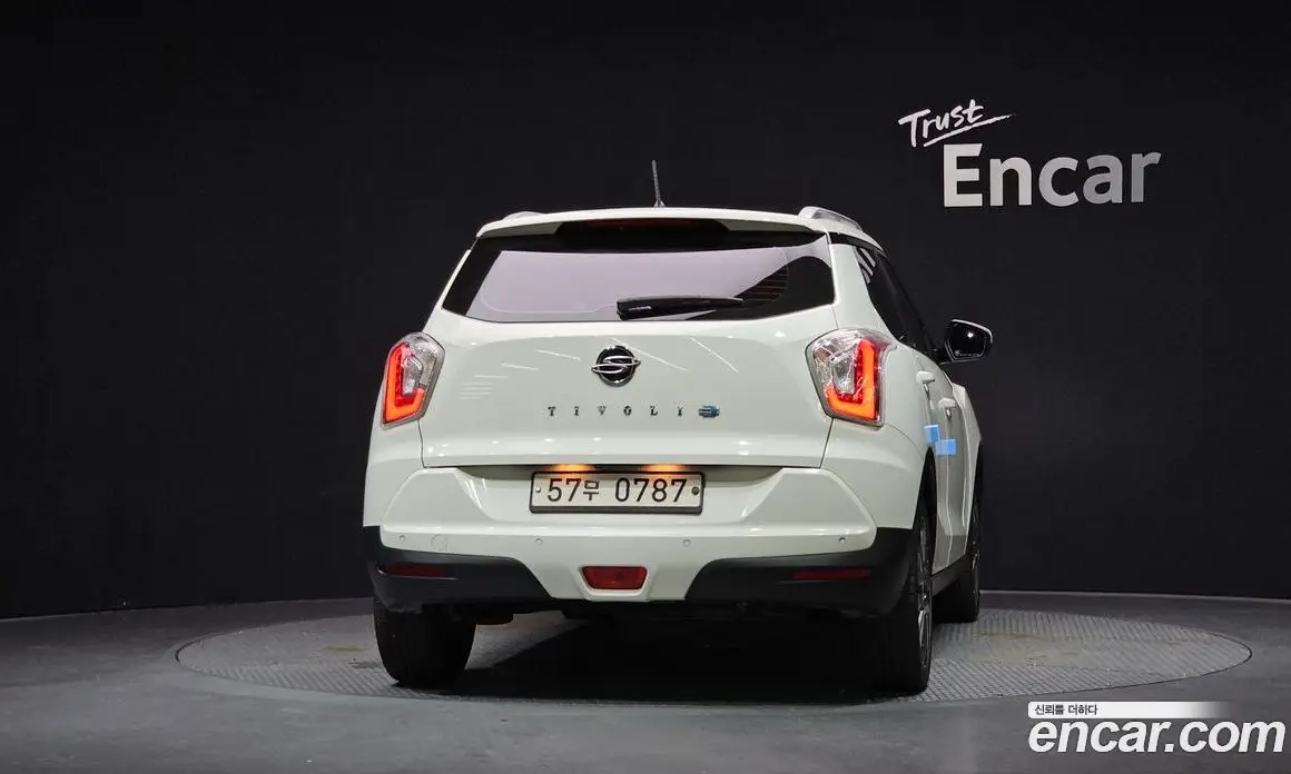 SsangYong TIBOLI 2015 1.6 автомат (гидро), фото 4