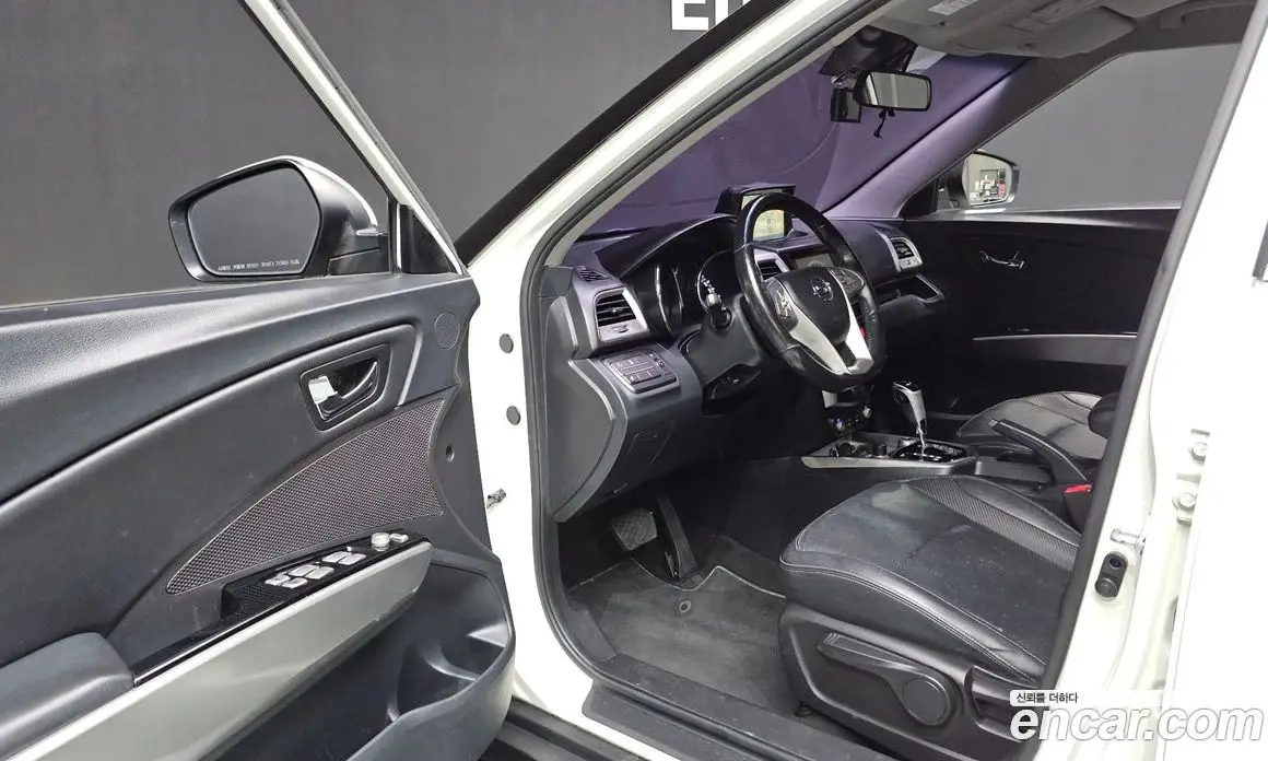 SsangYong TIBOLI 2015 1.6 автомат (гидро), фото 10