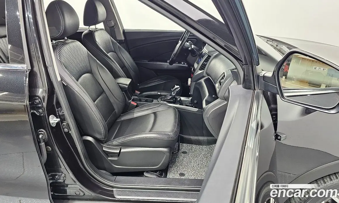 SsangYong TIBOLI 2018 1.6 автомат (гидро), фото 13