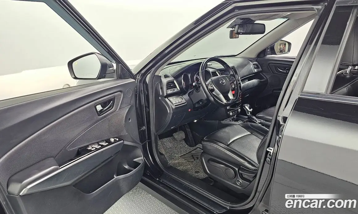 SsangYong TIBOLI 2018 1.6 автомат (гидро), фото 16