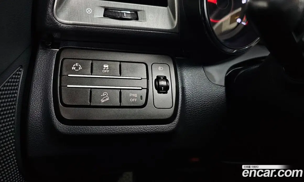 SsangYong TIBOLI 2018 1.6 автомат (гидро), фото 21