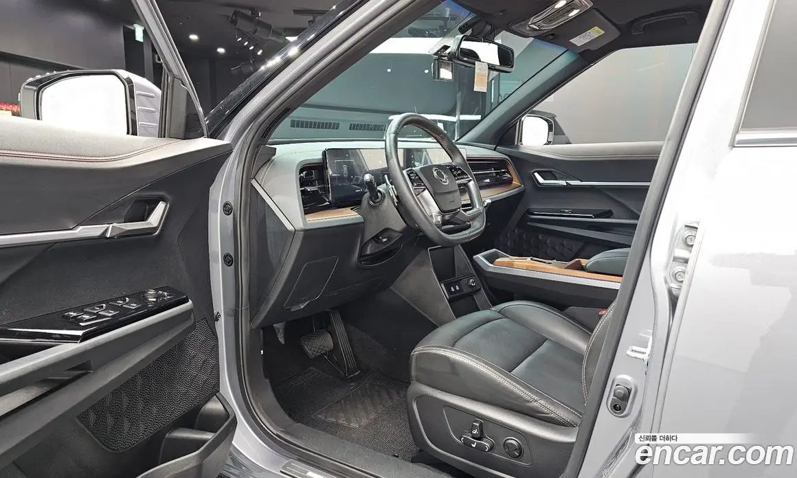 SsangYong Torres 2023 0.2 автомат (гидро), фото 13