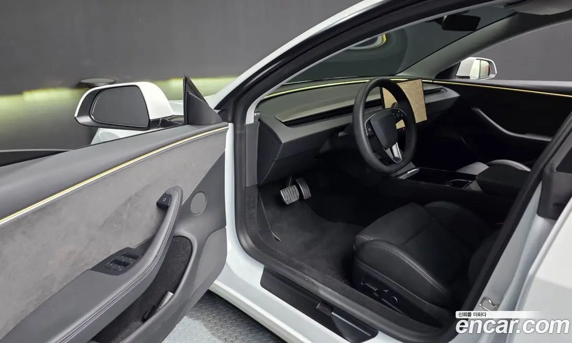 Tesla Model 3 2024 0.2 автомат (гидро), фото 13
