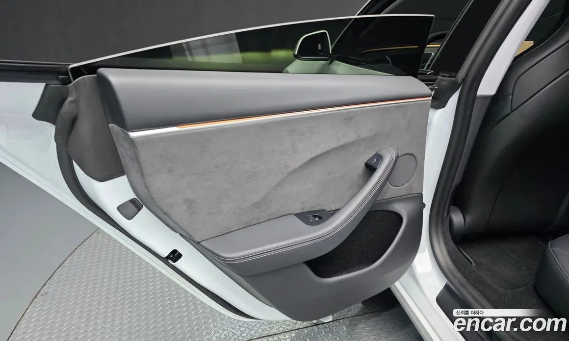 Tesla Model 3 2024 0.2 автомат (гидро), фото 15