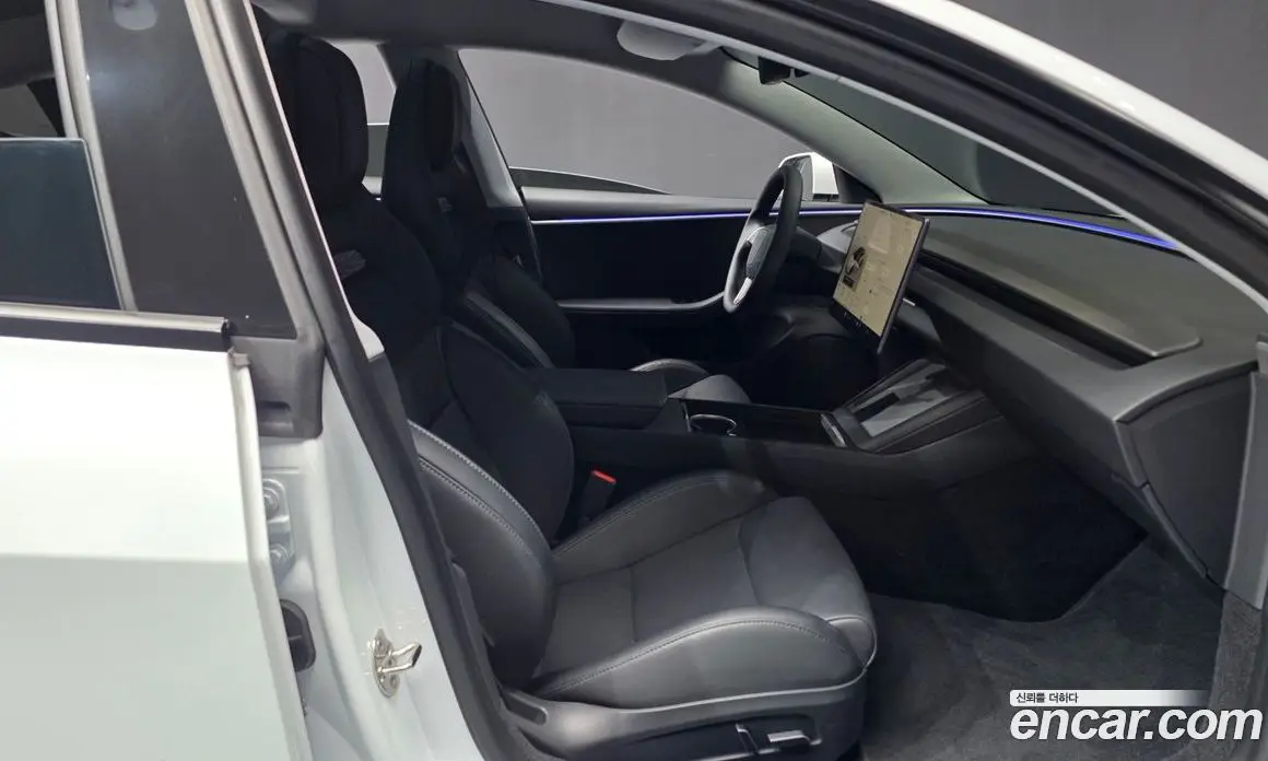 Tesla Model 3 2024 0.2 автомат (гидро), фото 17