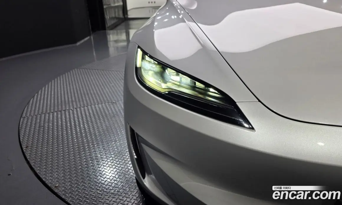 Tesla Model 3 2024 0.2 автомат (гидро), фото 8