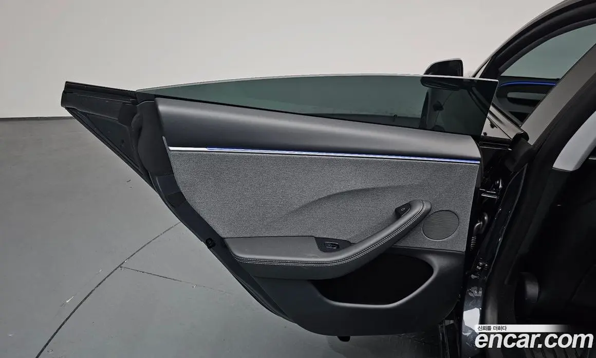 Tesla Model 3 2025 0.2 автомат (гидро), фото 14