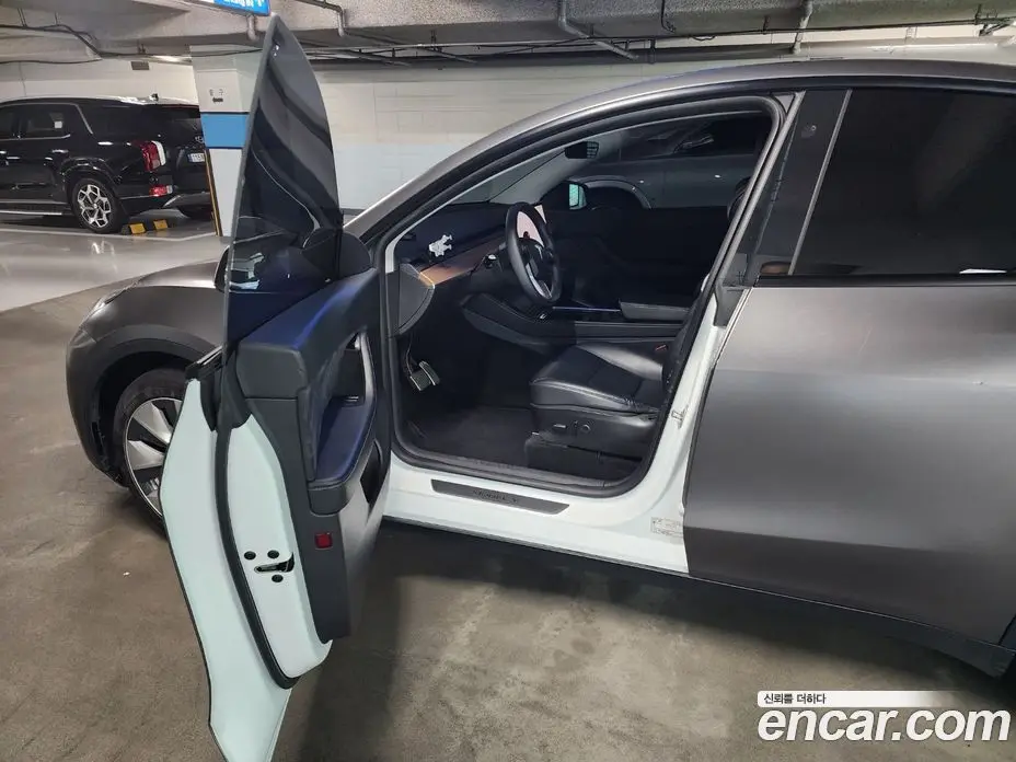 Tesla Model Y 2022 0.2 автомат (гидро), фото 12