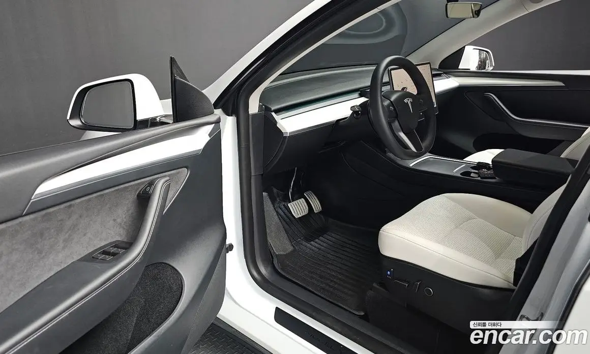 Tesla Model Y 2024 0.2 автомат (гидро), фото 11