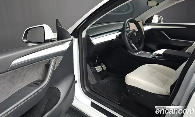 Tesla Model Y 2024 0.2 автомат (гидро), миниатюра 11