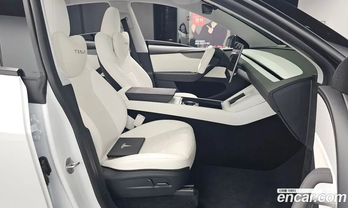 Tesla Model Y 2025 0.2 автомат (гидро), фото 15