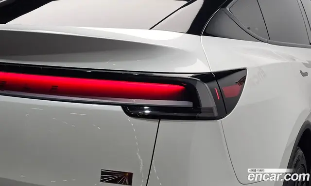 Tesla Model Y 2025 0.2 автомат (гидро), миниатюра 8