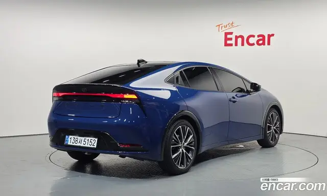Toyota Prius 2024 2.0 автомат (гидро), миниатюра 2