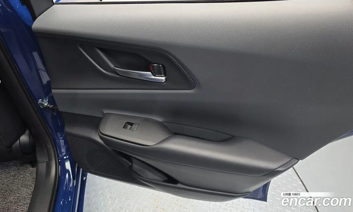 Toyota Prius 2024 2.0 автомат (гидро), фото 15