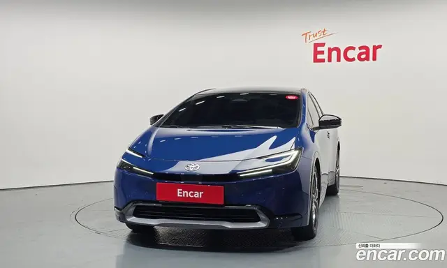 Toyota Prius 2024 2.0 автомат (гидро), миниатюра 3