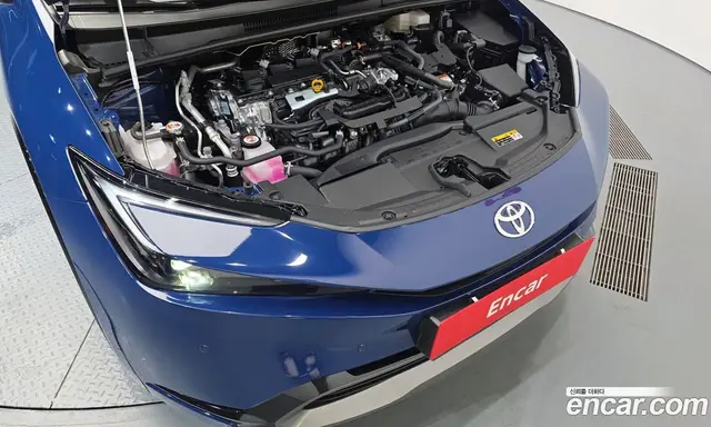 Toyota Prius 2024 2.0 автомат (гидро), миниатюра 6