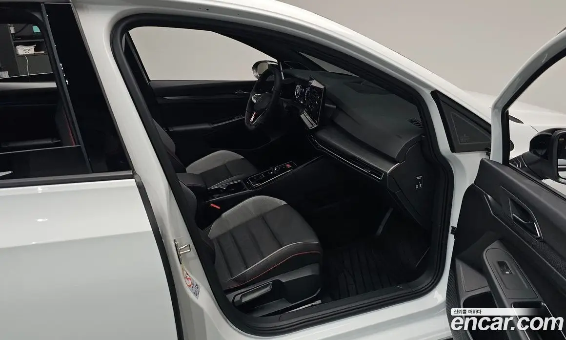 Volkswagen Golf 2026 2.0 автомат (гидро), фото 16