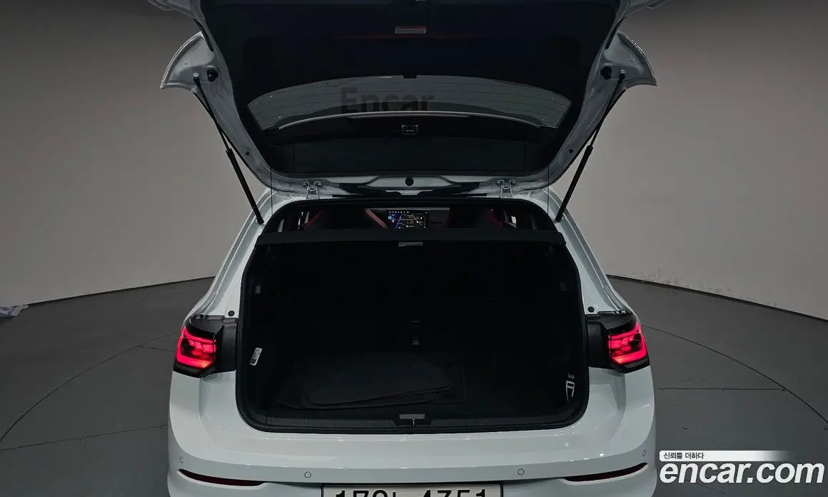 Volkswagen Golf 2026 2.0 автомат (гидро), фото 25