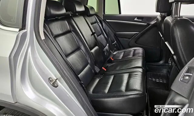 Volkswagen Tiguan 2013 2.0 автомат (гидро), миниатюра 12
