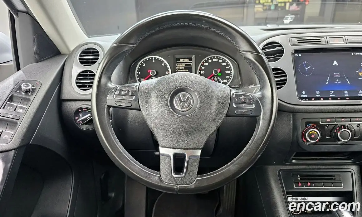 Volkswagen Tiguan 2013 2.0 автомат (гидро), фото 13 Volkswagen Tiguan 2013 2.0 автомат (гидро), фото 13