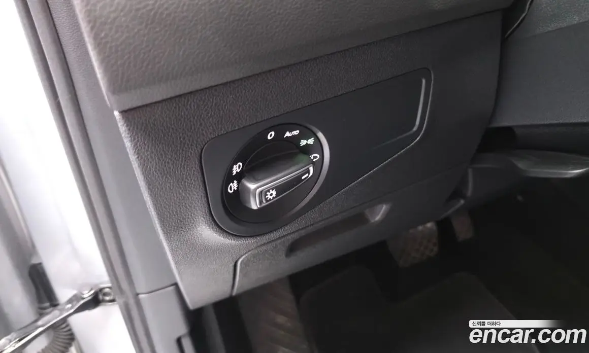 Volkswagen Tiguan 2018 2.0 автомат (гидро), фото 26
