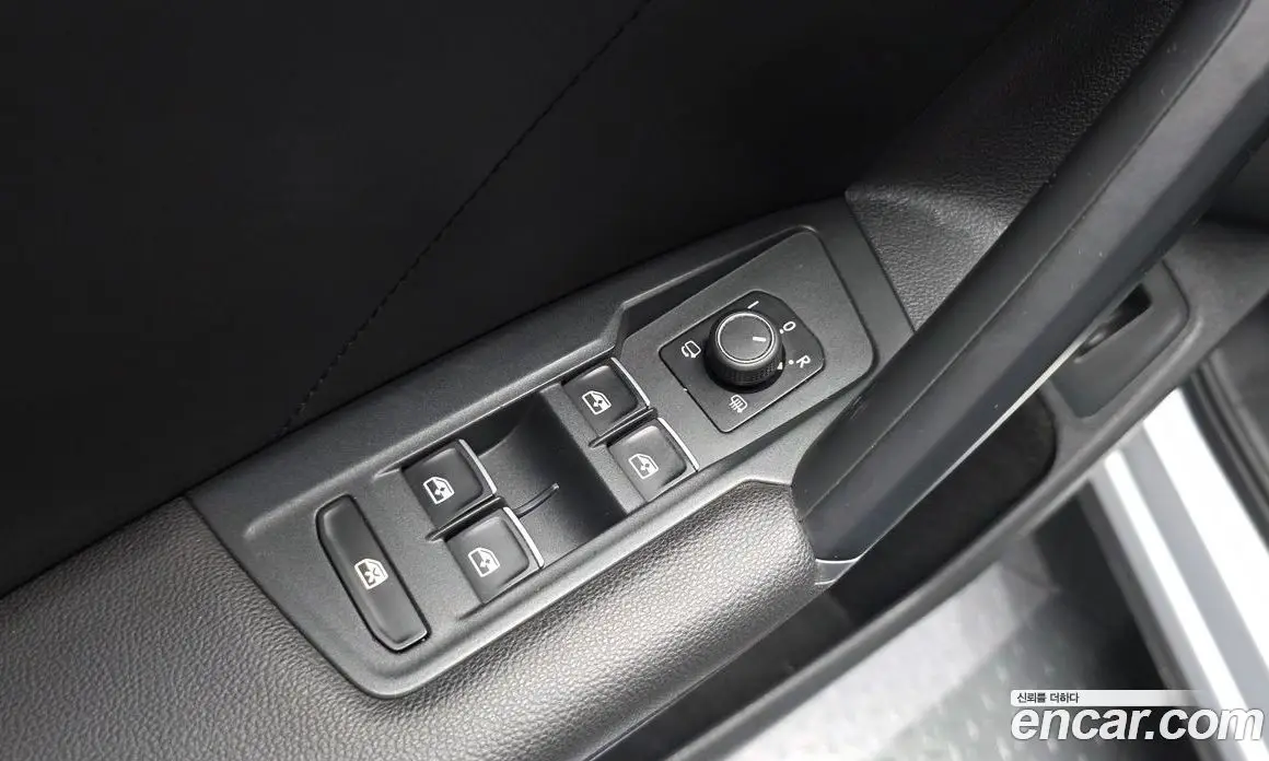 Volkswagen Tiguan 2018 2.0 автомат (гидро), фото 29