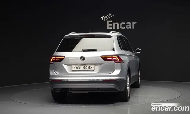 Volkswagen Tiguan 2018 2.0 автомат (гидро), миниатюра 4