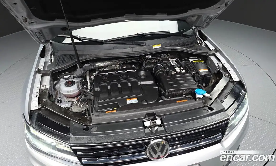 Volkswagen Tiguan 2018 2.0 автомат (гидро), фото 6